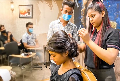 Vioz-Professional Makeup, Hair Styling & Nail Art Courses in Delhi